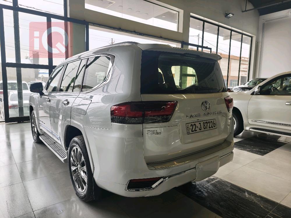 تويوتا لاندكروزر